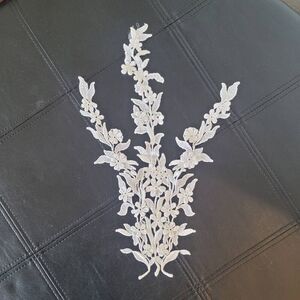 Venice Lace Floral Applique, White, 1 applique per package, NEW 15" x 4"-9"